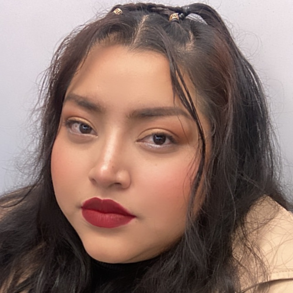 Meet your Posher, Mayra